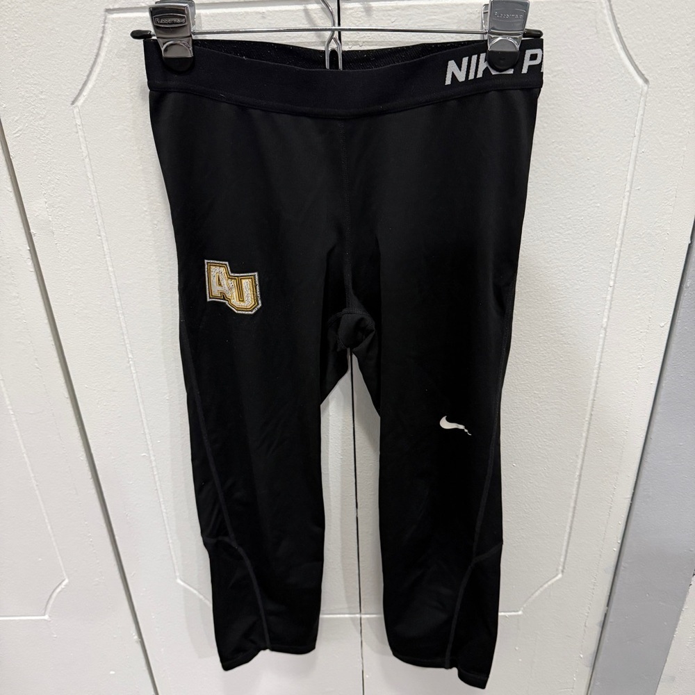 Nike Pro Black Capri Leggings